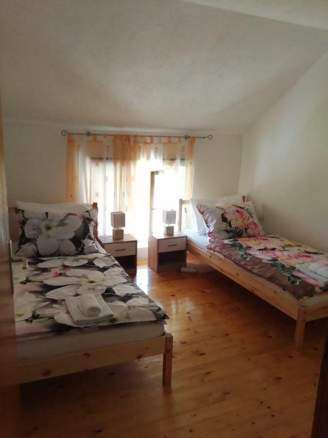 Apartman Franjicic Korenica Esterno foto